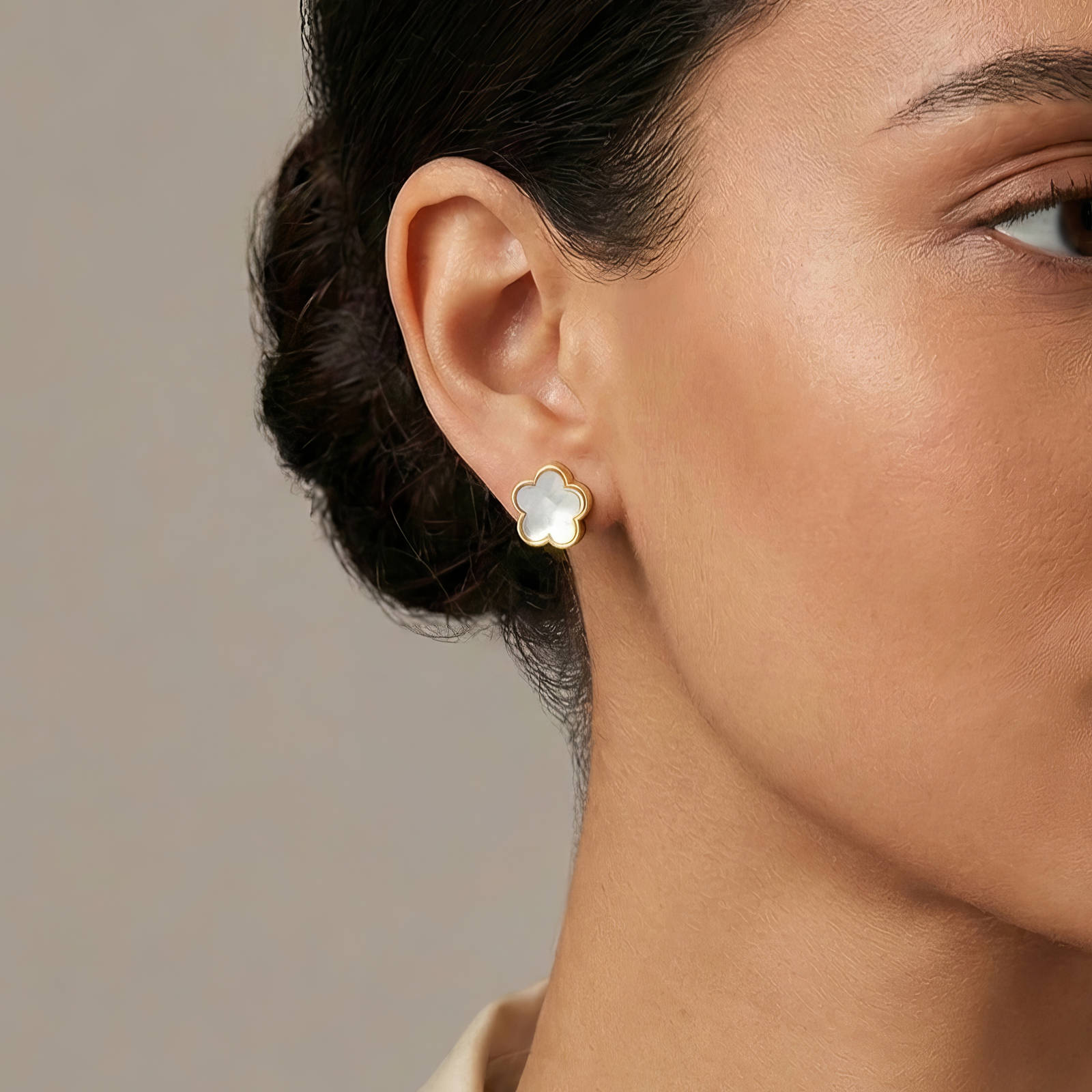 Meadow Earrings - white